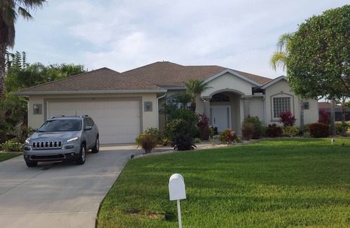 White Marsh House | Fantastic 3/2 Villa minutes From White Beaches Of SWF, with Private Pool