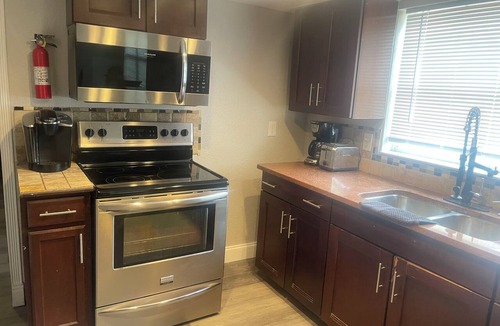 Regency Park House | Fantastic 4-bedroom pool house in Port Richey, Perfect, Family and pet friendly.