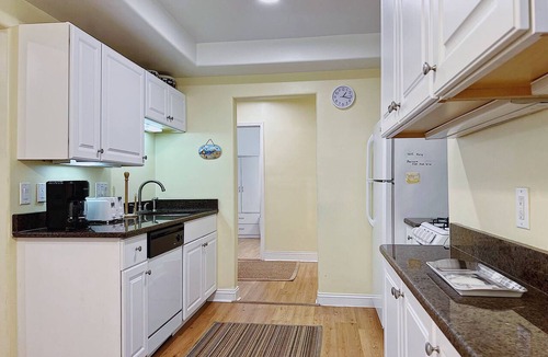 Wildwood Condo | Fantastic Economical Wildwood Retreat Accepting 2 Night Stays!