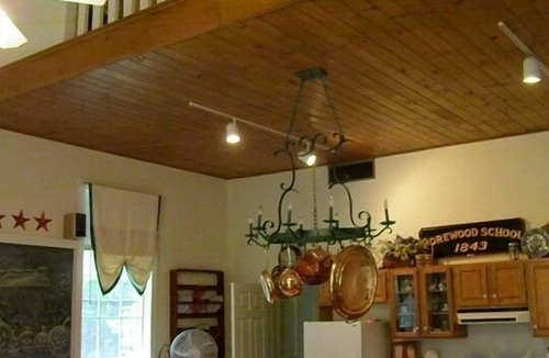 Pittsfield House | Featured in a Home & Garden TV Special 30 South Mountain Road