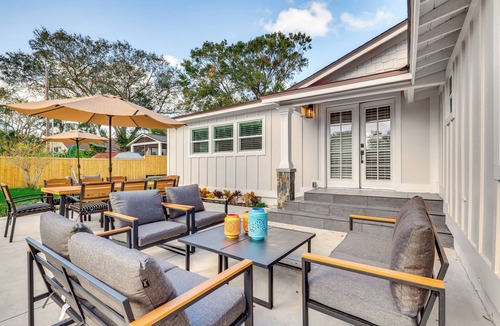 Lakeland House | Fenced Yard: Lakeland Home Adjacent to Golf Course