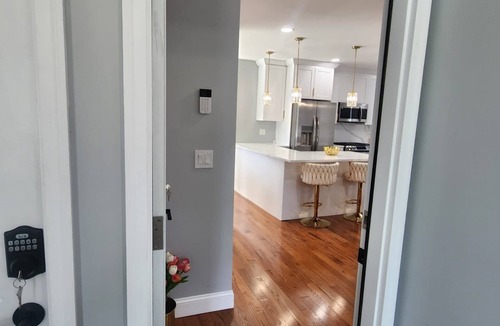 Teaneck House | MAJOR INTERNATIONAL SPORTING EVENT 2026 ⁃ 15 Mins to MetLife Stadium + NYC Access