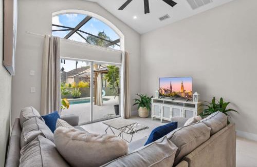 Seasons House | Fire Pit Pool Retreat for Groups