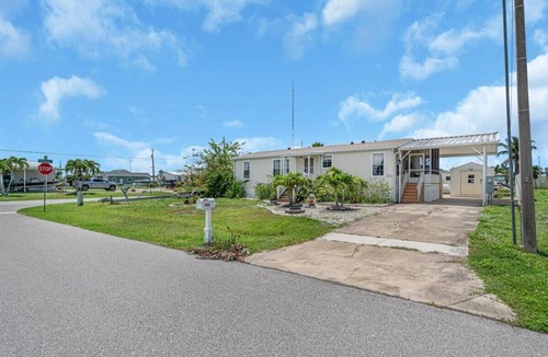 Charlotte Park House | Fish, Boat & Relax-Direct Access Canal Home Near Top Fishing Spots
