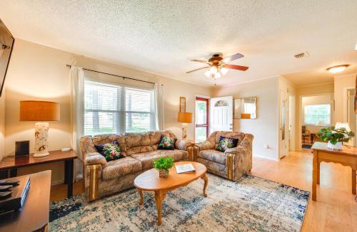 Magnolia Bluffs House | Fish, Relax & Repeat: Home w/Yard in Eastpoint!