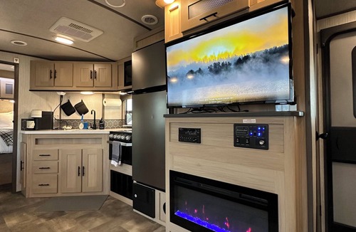 Baxley RV Rental | Fishing Retreat in Costal Pine Country Glamping Experience Near Savannah