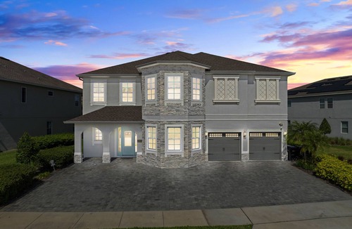 West Kissimmee House | Five-Star 11 Bedroom Estate with Private Ensuites & Resort-Style Splash Pad