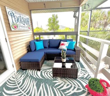 Spring Hill House | Flamingo Lagoon