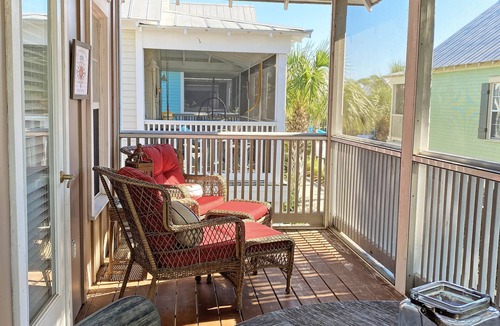 Port St. Joe House | Flash Deal: Crazy Last Minute Deals, Dog Friendly Beautiful Beach Cottage
