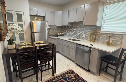 Carrollwood Apartment | Fletcher Ave 2BR Apartment Central Tampa Near Everything