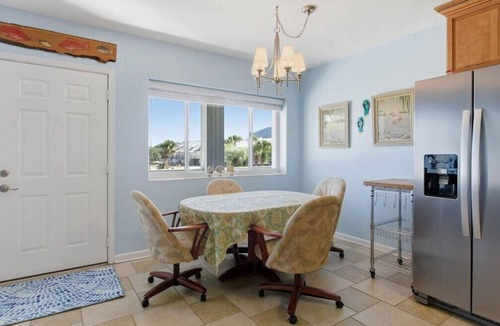Panacea Condo | Flip Flop- PanaSea Breeze