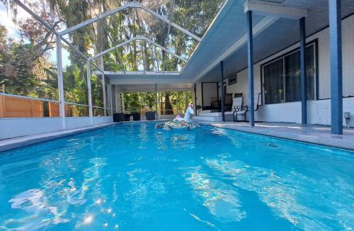Lake Magdalene Villa | Flo's house III, piscine chauffée privée