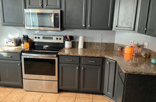 Regency Oaks House | Florida Escape 4-bedroom house in serene Parrish, FL with AC and swimming pool