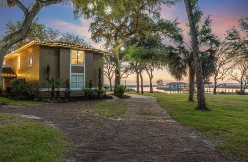 Northside Apartment | Florida Riverfront Sunrise | Fish, Boat, Unwind