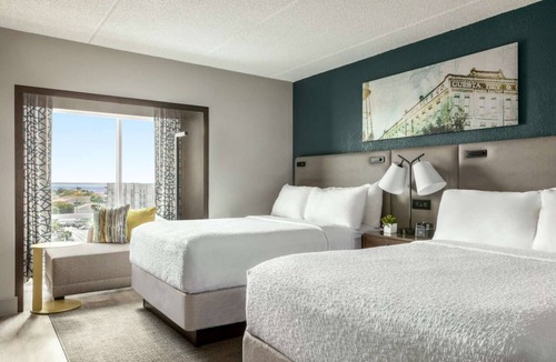 Westshore Hotel | Florida’s Laid-Back Charm | Free Airport Shuttle