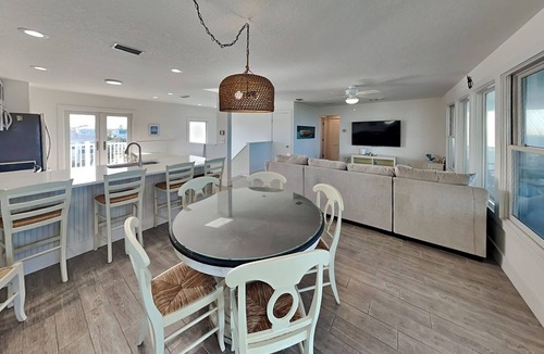 Crescent Beach Cottage | Four Palms by Distinctive Beach Rentals