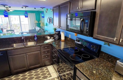 Fort Walton Beach Condo | Free Beach Service-Beachfront 6th Floor