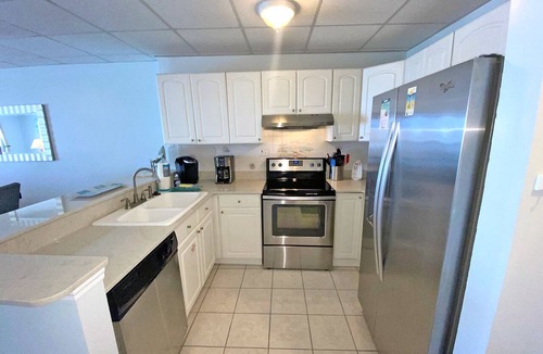 Pensacola Beach Condo | Free Beach Service for 2026 with this Beautiful Gulf Front Condo!
