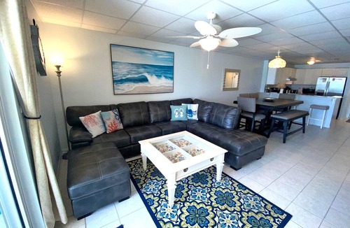 Pensacola Beach Condo | Free Beach Service for 2026 with this Beautiful Gulf Front Condo!