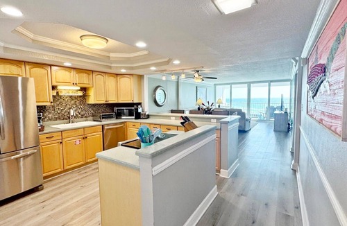 Holiday Isle Condo | FREE Beach Service! 10th Floor Gulf View 2BR, Shoreline 3103, Heated Pool, Gym