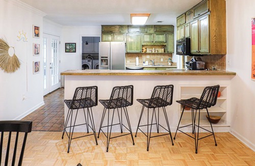 Talahi Island House | Fresh & Fun Island Escape w/Pool & Game Room