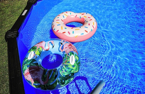 Talahi Island House | Fresh & Fun Island Escape w/Pool & Game Room