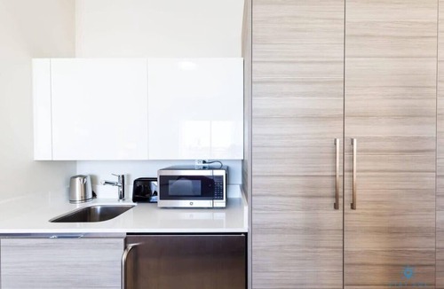 Hollywood Condo | Front Bay View Balcony|Enjoy Sunsets|Amazing Pool