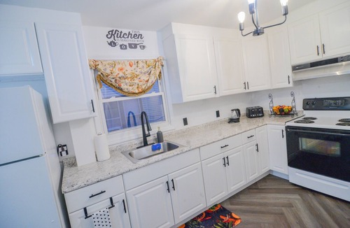 Wantage Apartment | Front Lake House View.Sleeps up to 6.Convenient location.Unit #1. No lake access