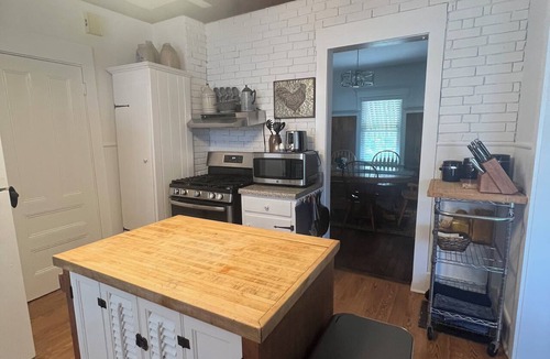Spring Lake House | Front Porch Delight - Family home, close to downtown, park and beach.