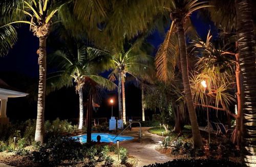 Rock Harbor House | FULL TIME LIC Mgr - MODERN 3 BED 4 BATH VILLA - UPSCALE OCEANFRONT RESORT - INDOOR PICKLEBALL - SPEAKEASY!
