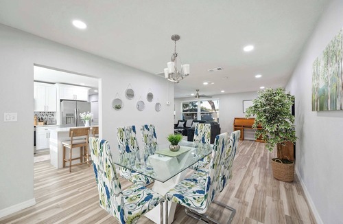 Lakeland House | Fully Fenced in w/Patio Near the Lake | Sleeps 10