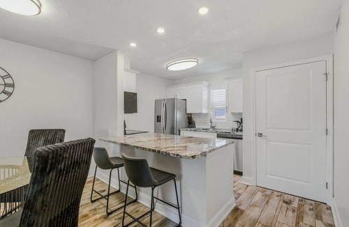 Swann Estates Apartment | Furnished 2BR in South Tampa | Ideal for Weekly & Extended Stays