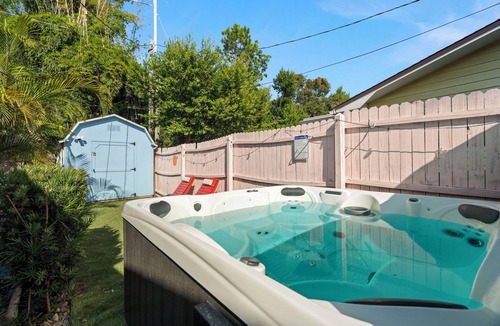 Clearwater House | Game House Oasis with Heated Pool & Hot Tub, 12 min to clearwater beach