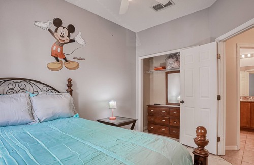 Crestwynd Bay House | Gated townhome with pool & playground - fast WiFi, W/D - snowbirds welcome