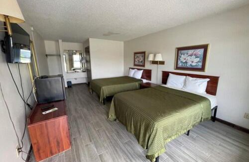 Lake City Hotel | Gateway Inn
