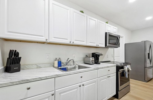 Gainesville House | GNV 4 BR - 4 Mins to UF - Groups & Families - Pets
