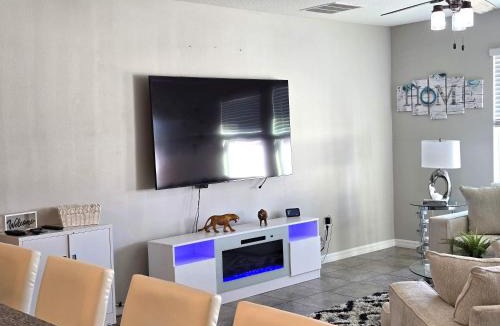 Sun City Center House | GoldStar Luxury Home