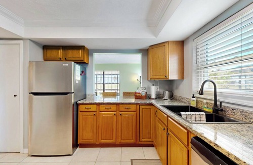 Oakland Hills House | Golf Cart & Heated Pool: Rotonda West Getaway!