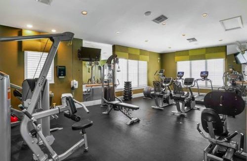 Naples Apartment | Golf Condo Views With Resort Pool and Amenities