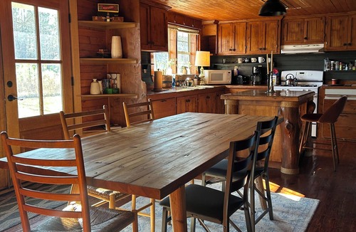 Appling County Other | Gorgeous 3-bedroom farmhouse in the beautiful Surrency countryside