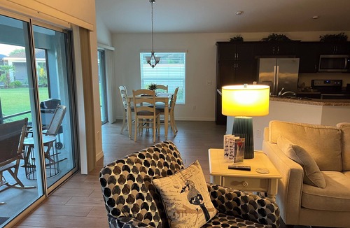 Leesburg House | GORGEOUS 3-bedroom house with NEW golf cart in The Villages! Perfect location!