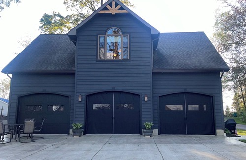Hunt Cottage | Gorgeous cottage on Silver Lake. Golfing, boating, hiking and more!