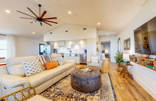 Ocean City House | Gorgeous waterfront coastal cottage with dock, Wifi, & private washer/dryer