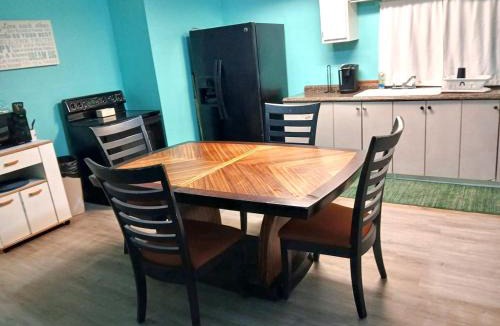 Dunbar House | Gpl 3440 Stella room 2