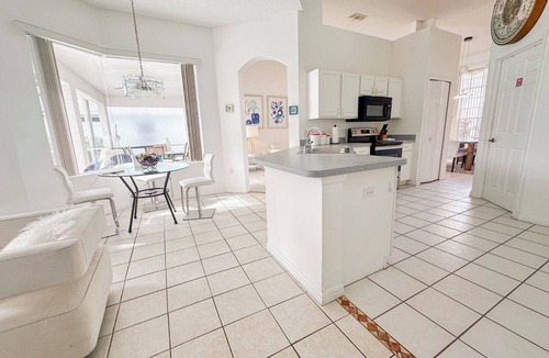 Westridge House | Grand Exclusive 4BR Grove Home near Disney