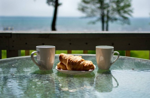 Acme Condo | Grand Traverse Shores Resort Condo on East Bay!