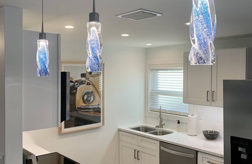 Mid Island House | "GREAT DEAL" Rent lowered! Beach Cottage - SUMMER '26 Vacation-Time For A Tan!
