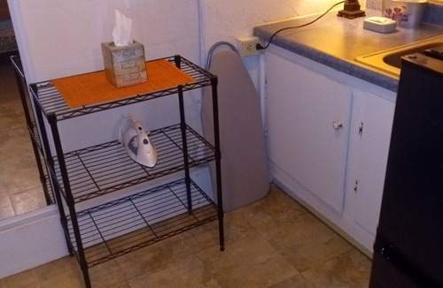 Lake Wales Apartment | GREAT VALUE Farm House Studio Private Clean Safe Legoland Disney Skydive WI-FI