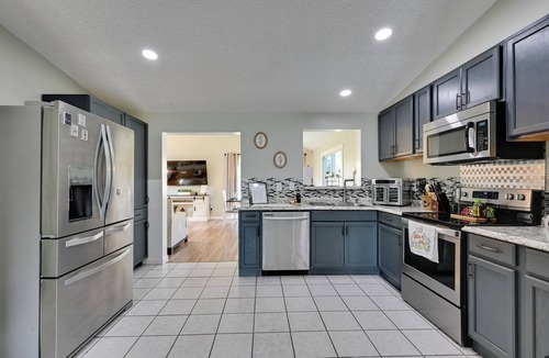 New Port Richey East House | Grill! New Port Richey 'Your Home Away from Home