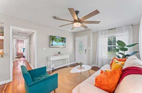 Lakeshore South House | Groovy Grove - Team Joseph Ellen